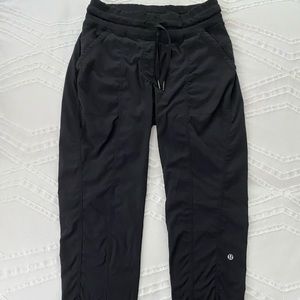 ⚡️Women’s Lululemon Studio Crop - Black - Size 6